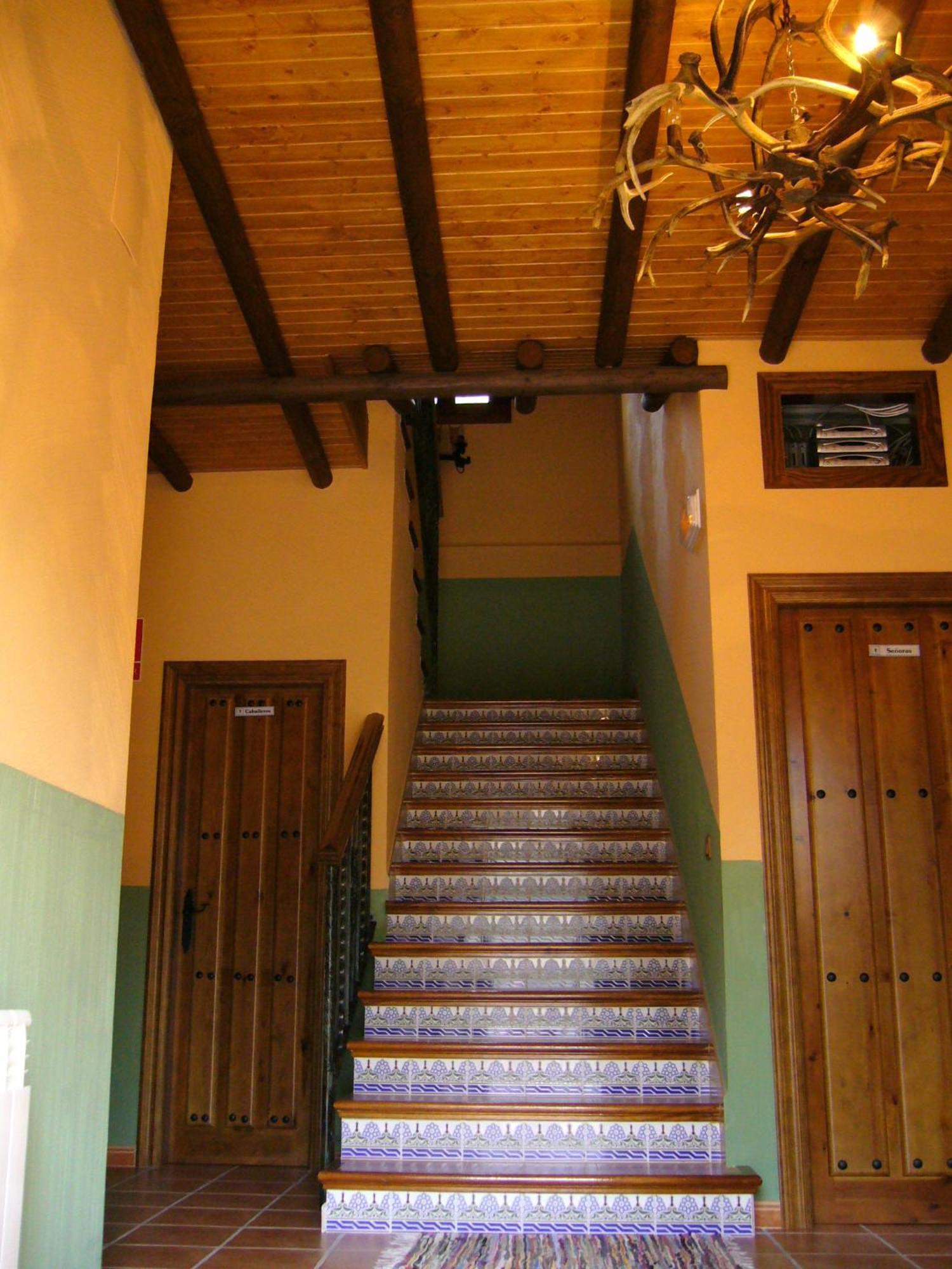 Hostal Restaurante Sierra De La Martina Charilla Exterior foto