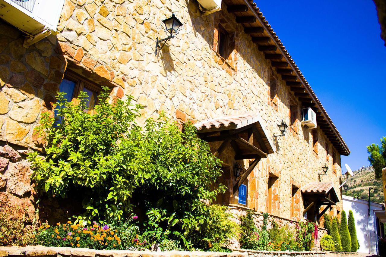 Hostal Restaurante Sierra De La Martina Charilla Exterior foto
